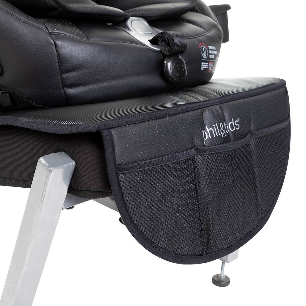 phil&teds vehicle seat mate close up of three storage pockets